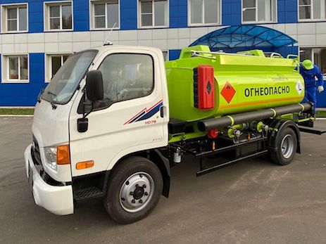 Автотопливозаправщик CHAMELEON-4,9 на шасси Hyundai HD78