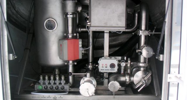 Автоцистерна молоковоз БЦМ-139 вместимостью 16 000 литров на шасси VOLVO фото 3